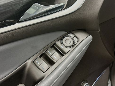 Used 2019 Buick Enclave Essence AWD/4WD image 15