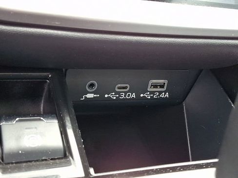 Used 2023 Subaru Outback Touring XT AWD/4WD image 25