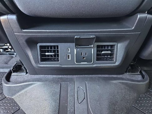Used 2023 Chevrolet Silverado 1500 RST w/ Redline Edition AWD/4WD image 13