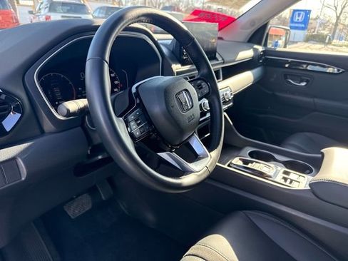 Certified 2025 Honda Pilot EX-L image 15