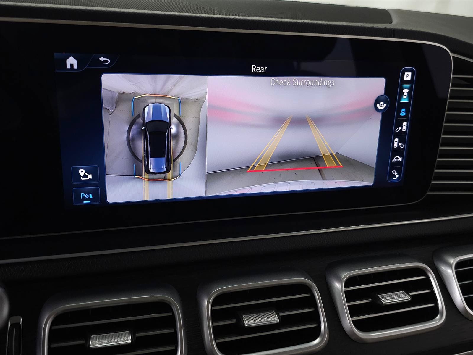 Used 2024 Mercedes-Benz GLS 450 4MATIC image 32