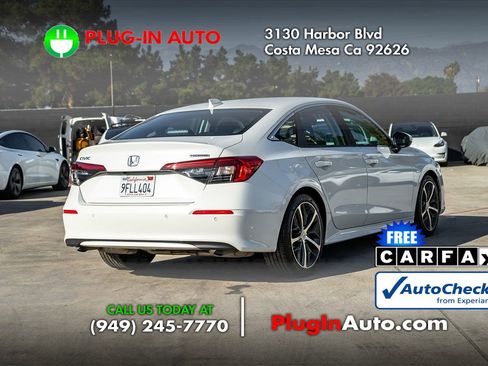 Used 2023 Honda Civic Touring image 4