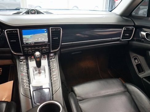 Used 2010 Porsche Panamera S image 11