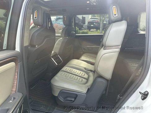 Used 2023 Rivian R1S Launch Edition image 4