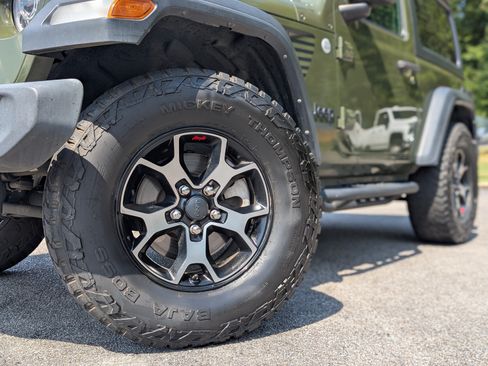 Used 2021 Jeep Wrangler Sport AWD/4WD image 31