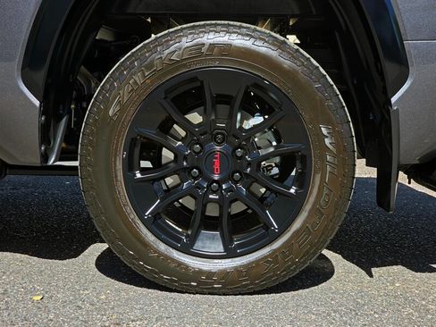 Used 2025 Toyota Tundra Platinum w/ TRD Off-Road Package AWD/4WD image 49