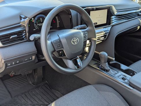 Used 2026 Toyota Camry LE image 14