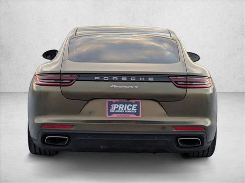 Used 2018 Porsche Panamera 4 image 7