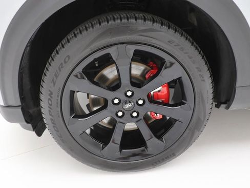 Used 2024 Ford Explorer ST w/ Technology Package image 9