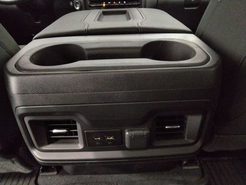 Used 2022 Chevrolet Silverado 1500 RST image 32