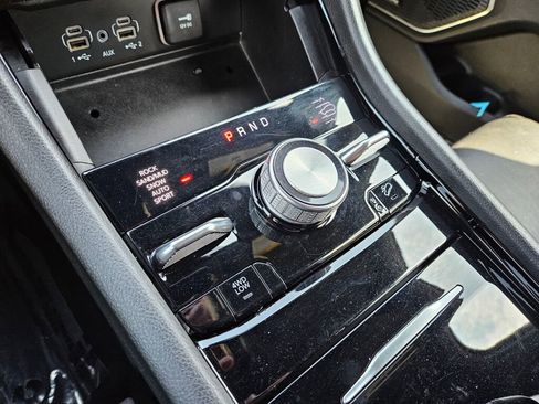 Used 2023 Jeep Grand Cherokee Summit w/ Luxury Tech Group V image 28