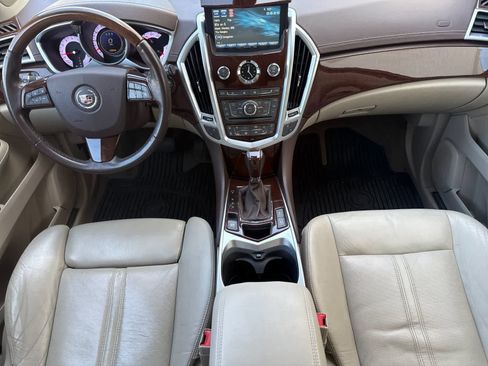 Used 2011 Cadillac SRX Luxury FWD image 3
