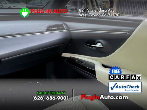 Used 2022 Lexus ES 300h w/ Premium Package FWD image 16