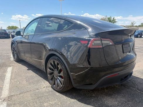 Used 2022 Tesla Model Y Performance AWD/4WD image 4