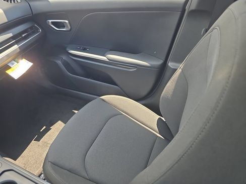 New 2026 Kia K4 FWD image 15
