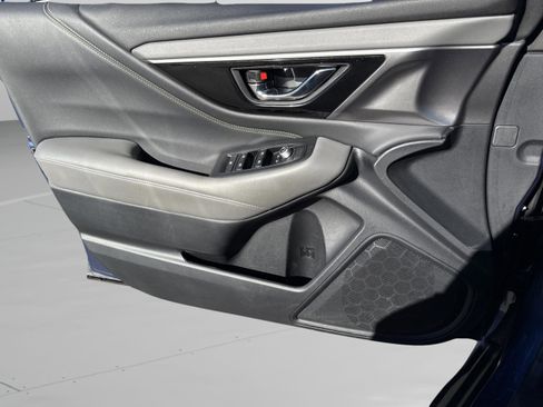 Used 2020 Subaru Outback Onyx Edition XT image 28