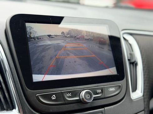 Used 2016 Chevrolet Malibu LT w/ Driver Confidence Package image 14