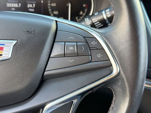 Certified 2023 Cadillac XT5 Luxury w/ LPO, Floor Liner Package image 21