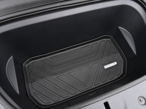 Used 2023 Tesla Model Y Performance image 24