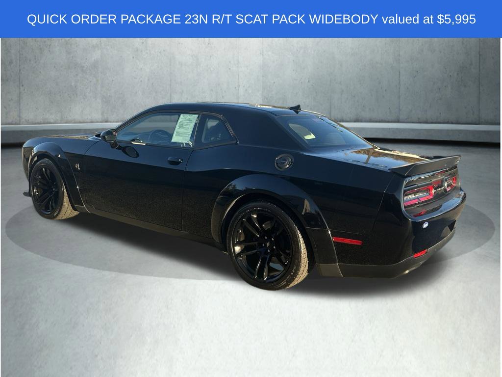 Used 2022 Dodge Challenger R/T Scat Pack RWD image 4