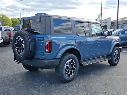 New 2025 Ford Bronco Outer Banks image 3