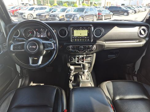 Used 2023 Jeep Wrangler Unlimited Sahara w/ Cold Weather Group AWD/4WD image 26