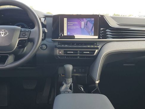 Certified 2026 Toyota Camry LE image 28
