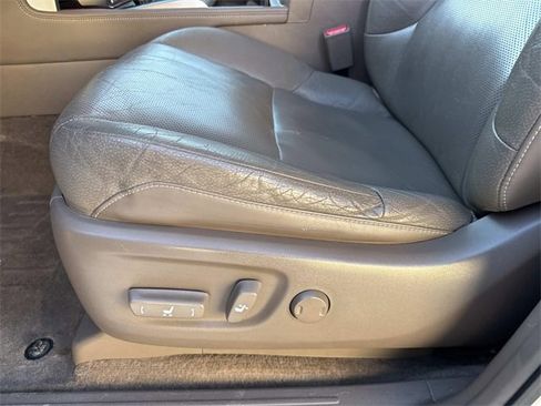 Used 2015 Lexus GX 460 image 17