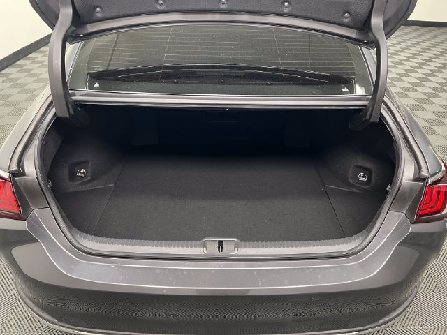 Certified 2022 Lexus ES 300h w/ Premium Package FWD image 8