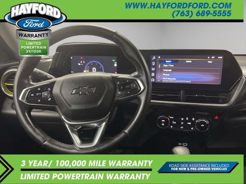 Used 2024 Chevrolet Trax ACTIV w/ Sunroof Package FWD image 14