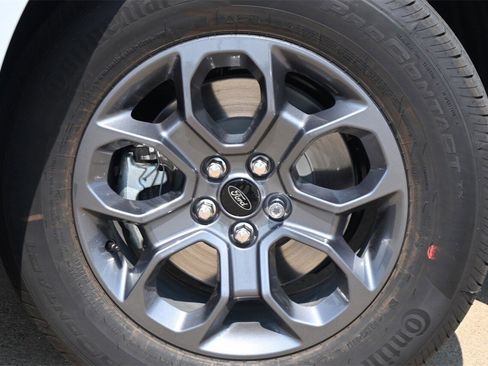 New 2025 Ford Maverick XLT w/ XLT Luxury Package image 32