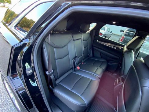 Used 2022 Cadillac XT5 Luxury image 35