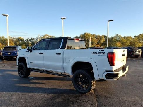 New 2025 GMC Sierra 1500 SLT w/ SLT Premium Plus Package image 9