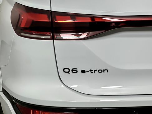 New 2027 Audi Q6 e-tron Premium Plus AWD/4WD image 26