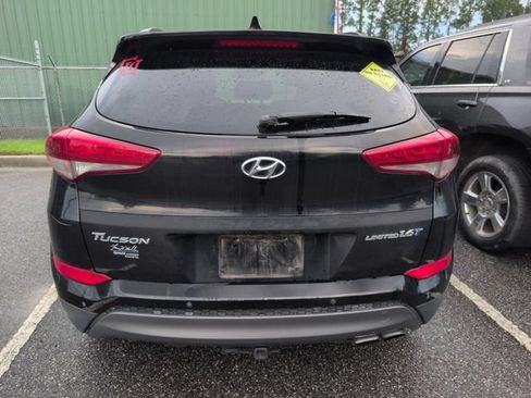 Used 2016 Hyundai Tucson Limited w/ Option Group 03 FWD image 3