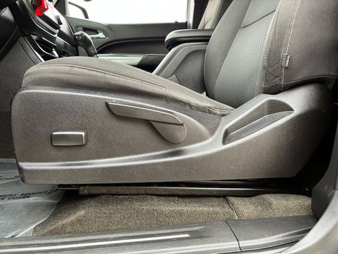 Used 2016 Chevrolet Colorado LT w/ LT Convenience Package image 13