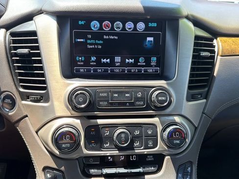 Used 2017 GMC Yukon XL Denali w/ Open Road Package RWD image 18