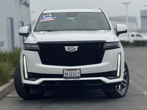 Certified 2022 Cadillac Escalade Sport Platinum image 2