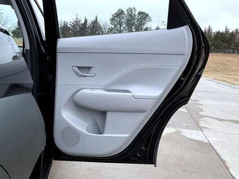 New 2026 Hyundai Kona SE image 18