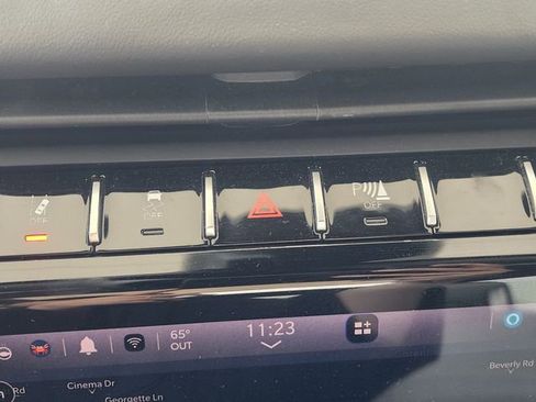 Used 2023 Jeep Grand Cherokee L Overland w/ Rear Seat Video Group I image 43