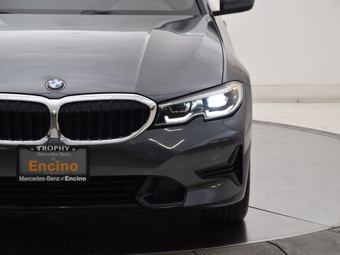 Used 2021 BMW 330i Sedan w/ Driving Assistance Package image 10