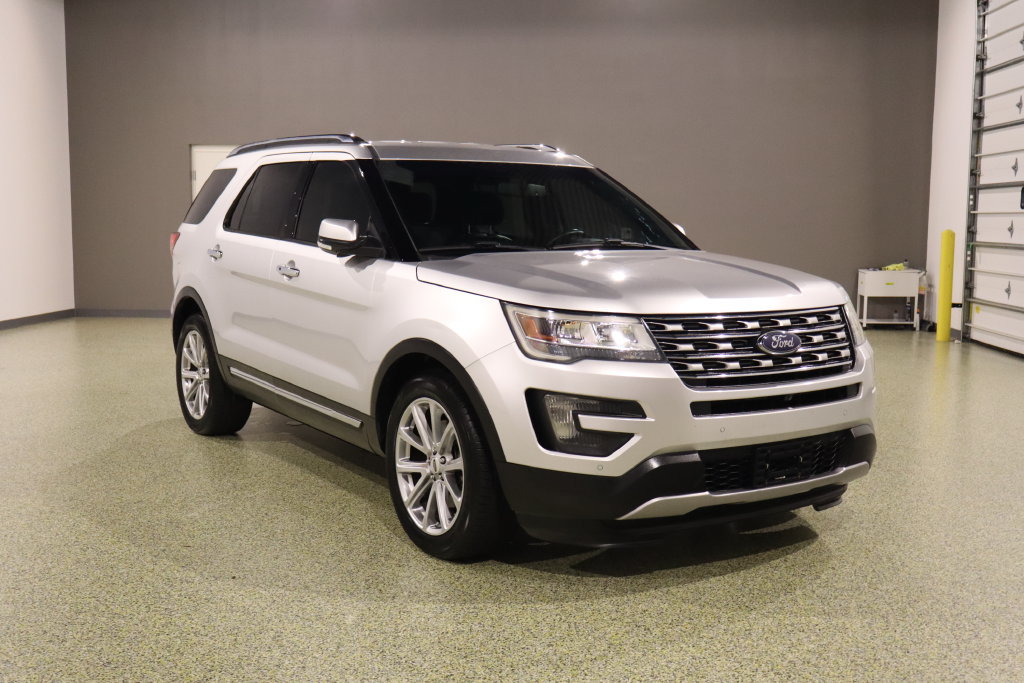 Used 2016 Ford Explorer Limited FWD image 1