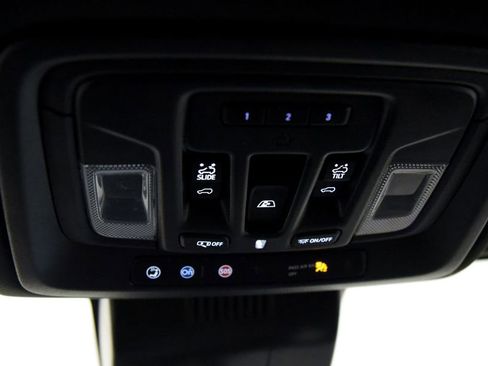 Used 2024 GMC Sierra 2500 AT4 w/ AT4 Premium Plus Package image 30