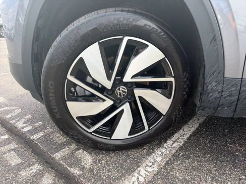 Certified 2025 Volkswagen Atlas SEL AWD/4WD image 27