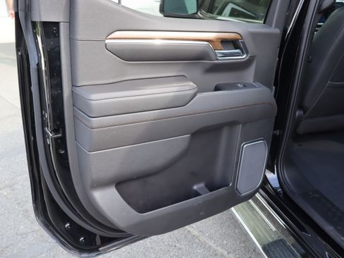 Used 2023 Chevrolet Silverado 1500 High Country w/ High Country Premium Package image 34