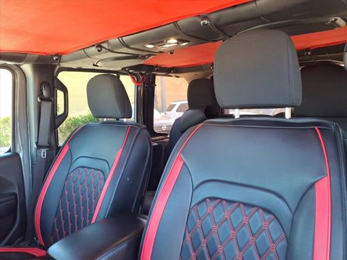 Used 2021 Jeep Wrangler Unlimited Rubicon image 14