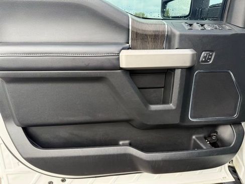 Used 2021 Ford F250 Lariat w/ Lariat Ultimate Package image 10