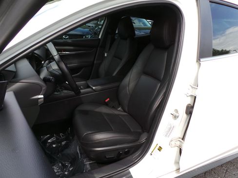 Used 2023 MAZDA MAZDA3 s FWD image 8
