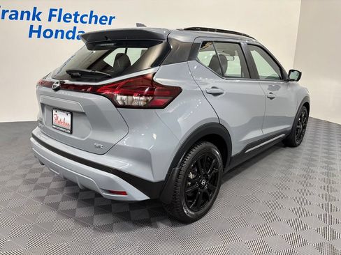 Used 2022 Nissan Kicks SR w/ Premium Package FWD image 6