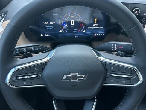 New 2026 Chevrolet Equinox ACTIV w/ Convenience Package III image 24